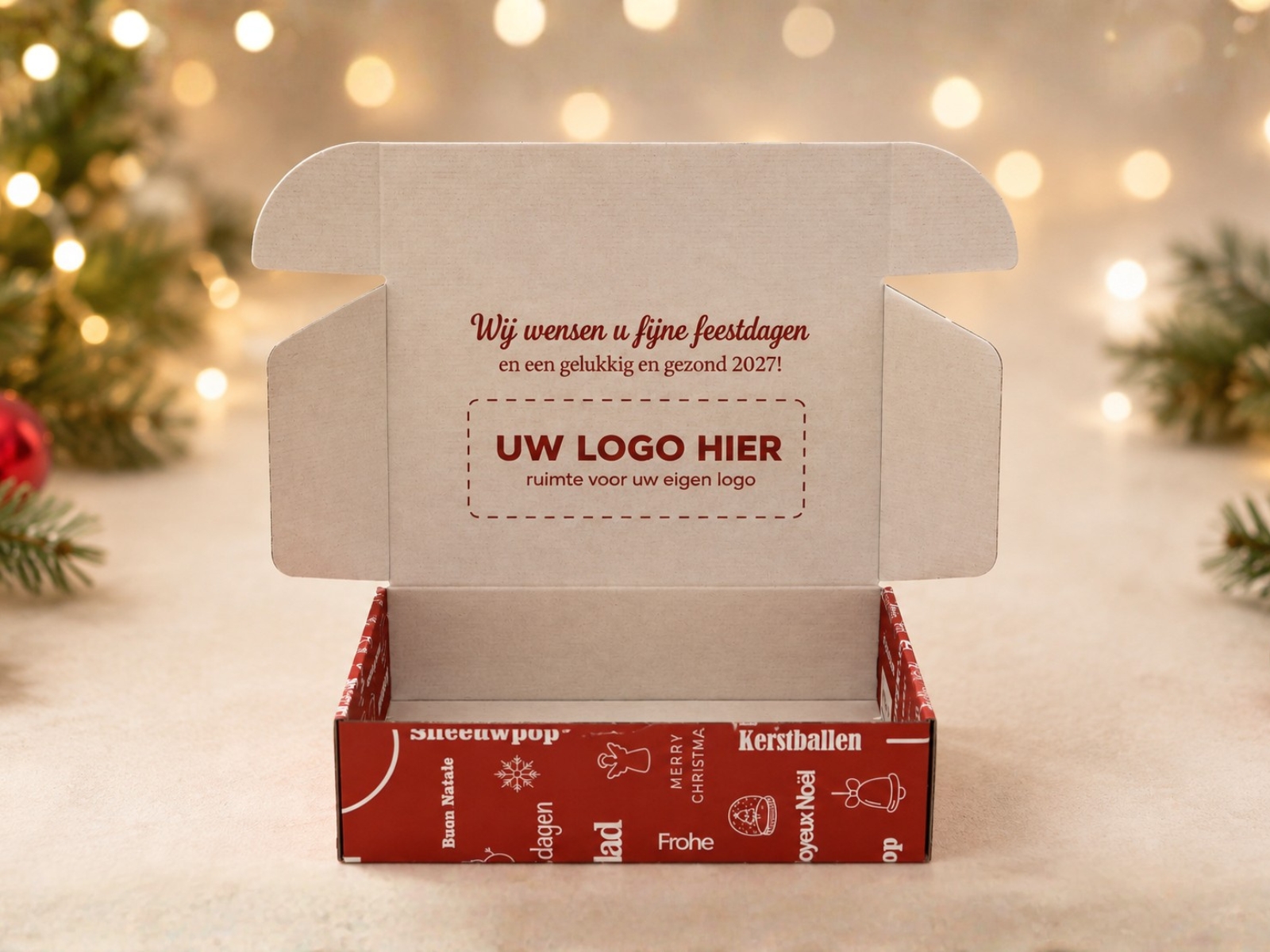 Kerstdoos met vast ontwerp aan de buitenzijde en bedrukking aan de binnenzijde
